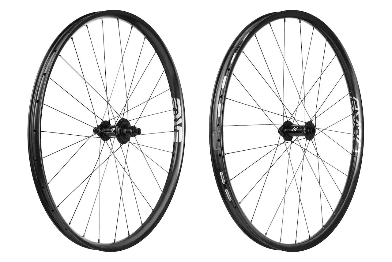 ENVE AM30 Carbon Tubeless Mountain Bike Wheel Set (29")
